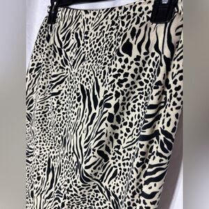 Giancarlo Ferrari Knee Length Pencil Skirt Size 4 EPC